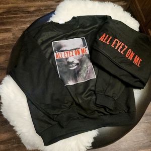 Two-piece sweatshirt sweatpants